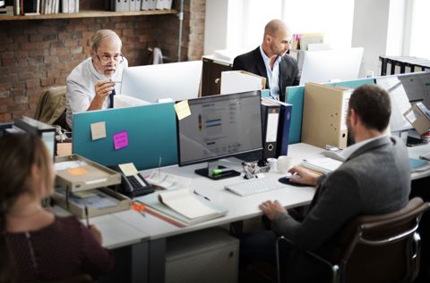 Opplever du halsbrann på jobben?